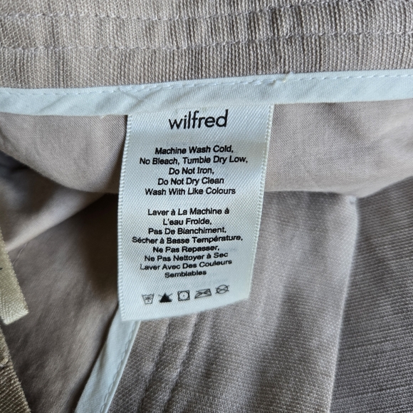 Aritzia Babaton US8 wide-legged trouser pants, tan with a pink undertone - Picture 6 of 12